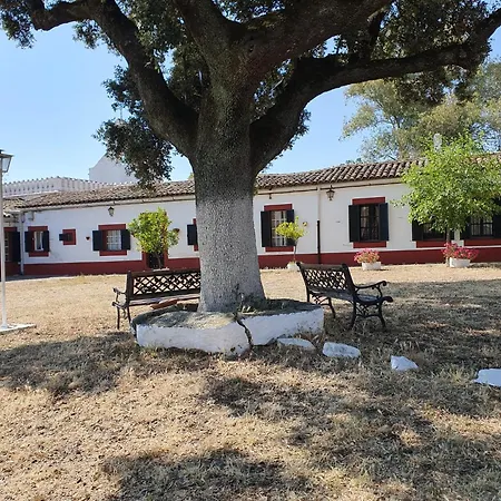 מלון Rural El Vaqueril 2*