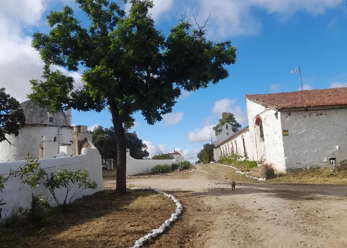Rural El Vaqueril Hotel 2*