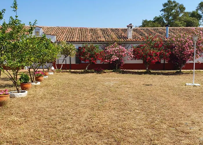 Rural El Vaqueril Hotel 2*